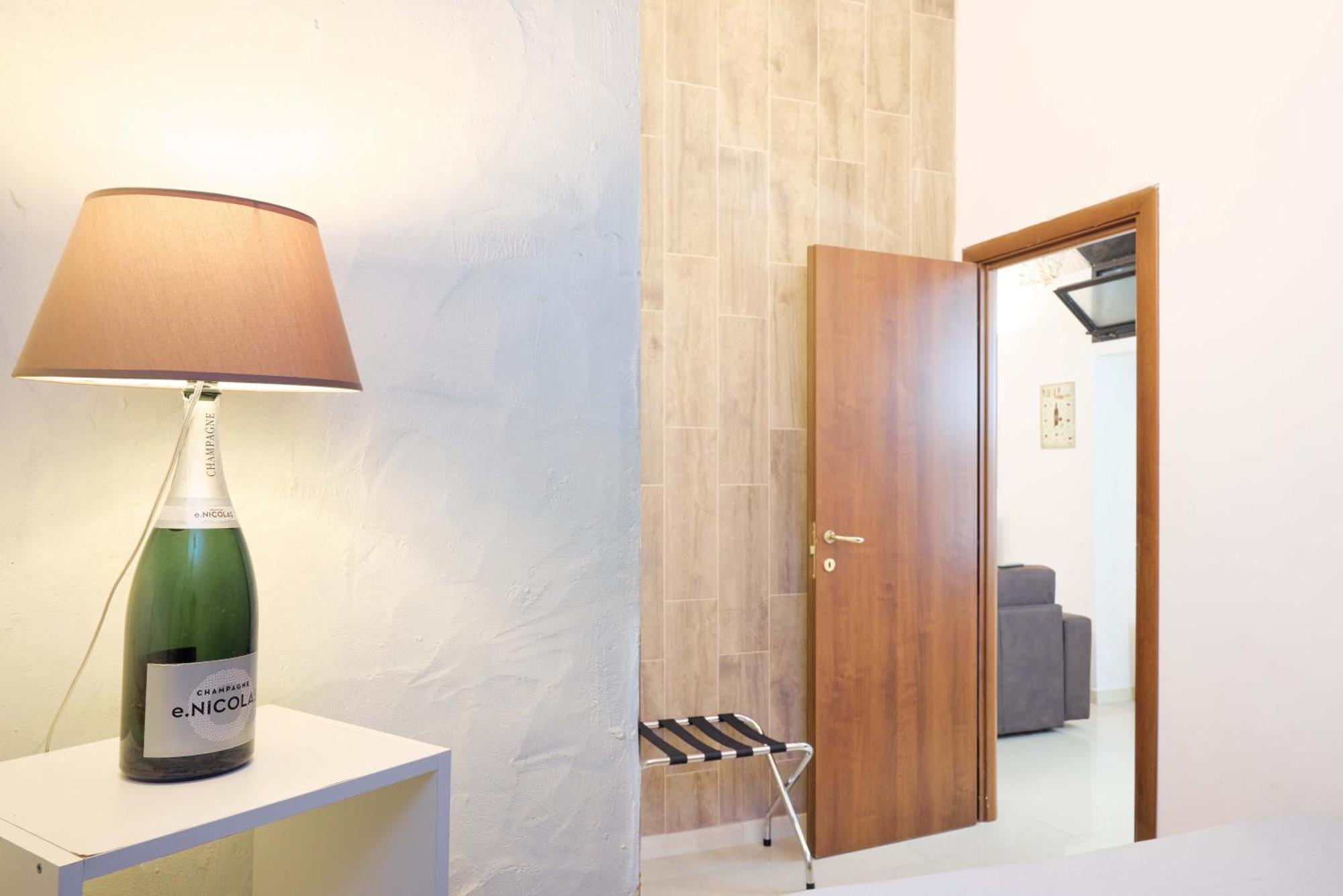 La Cantinetta Di Milano - The Wine Cave In Milan, Huge 110Sqm Apartment Next To Central Station Exterior foto